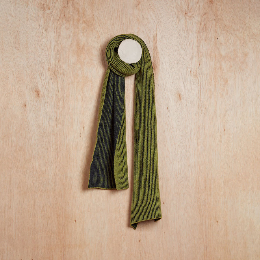 Knitted Merino Scarf - Green/Navy